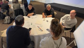 חברי סגל מהפקולטה להנדסת מכונות בסיעור מוחות במלון אלמא